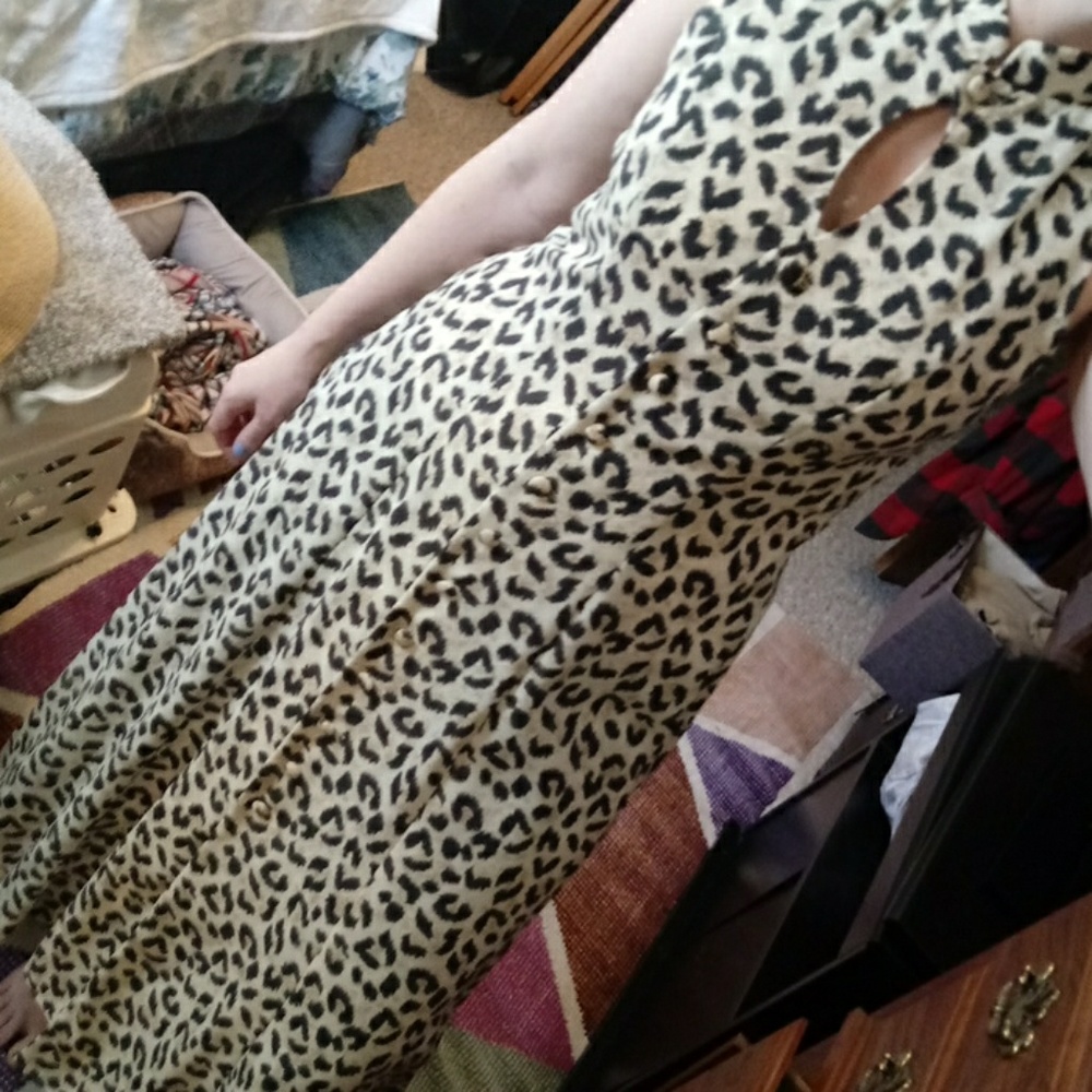 90s Button Down keyhole Maxi Dress